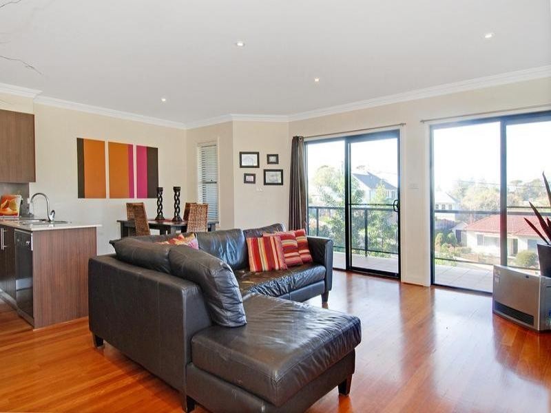 25 Farmer Street, Kiama NSW 2533