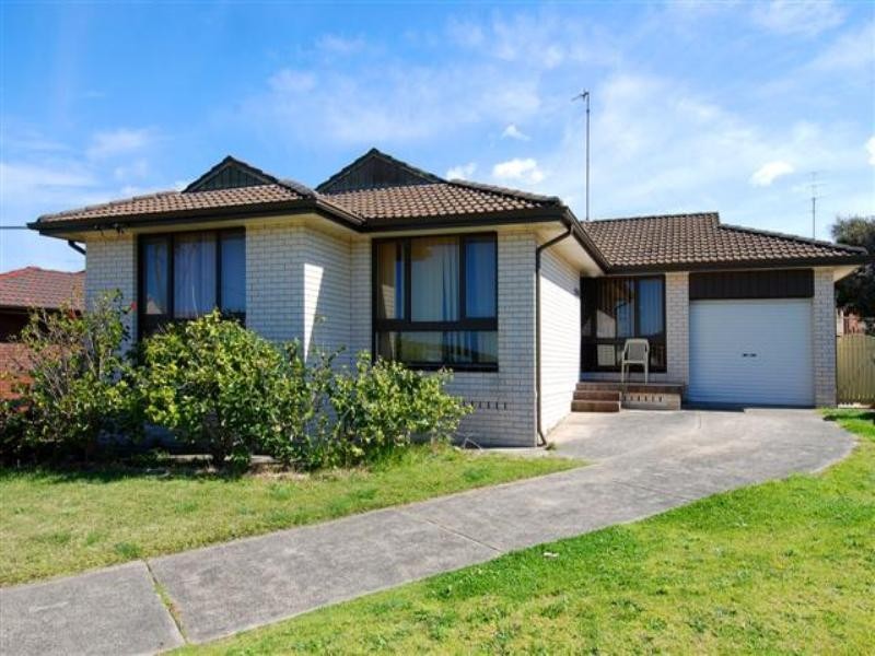 1 Holt Street, Kiama Downs NSW 2533
