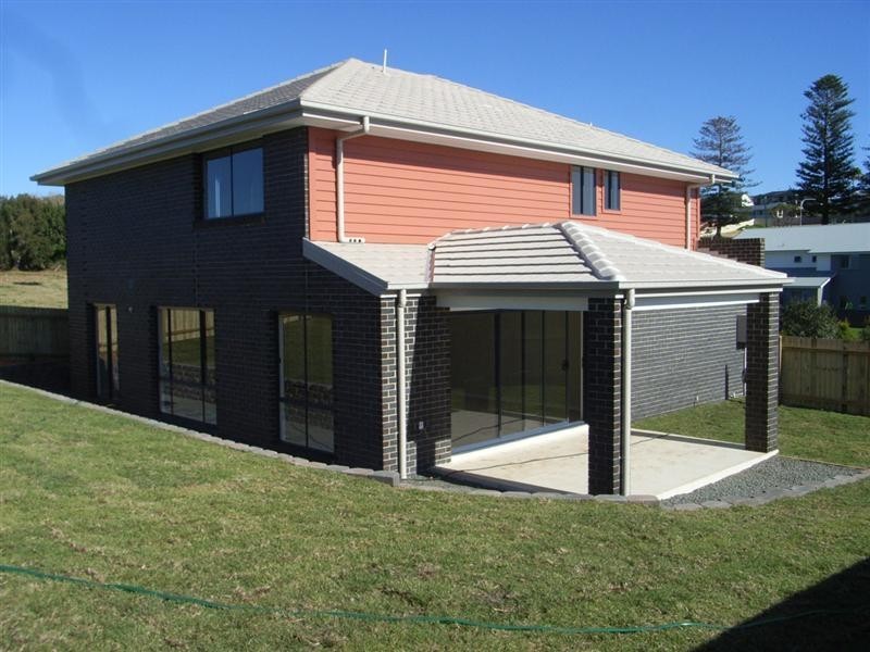 15 Eugene Street, Kiama NSW 2533