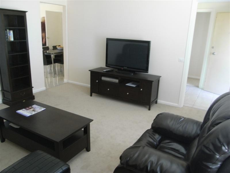 17 Kiarama Avenue, Kiama Downs NSW 2533