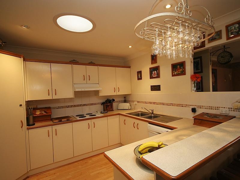 27 Henry Parkes Drive, Kiama Downs NSW 2533