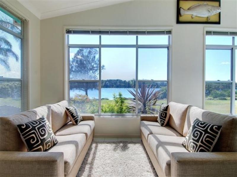 82 Charles Avenue, Minnamurra NSW 2533