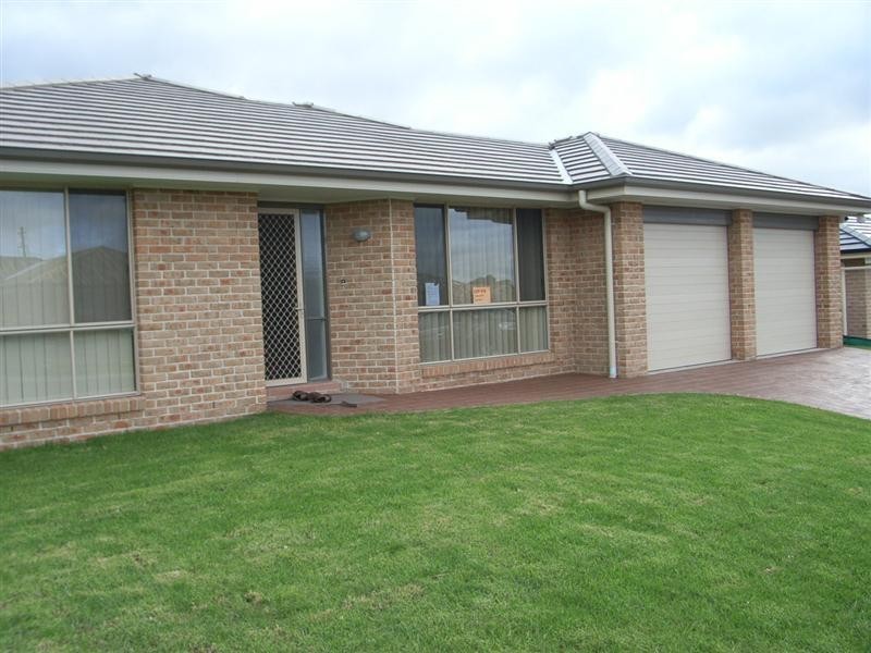 23 Cascade Circuit, Albion Park NSW 2527