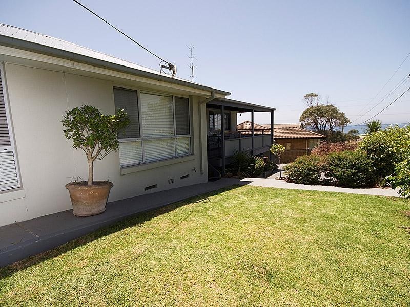 6 Hoolong Avenue, Kiama Downs NSW 2533