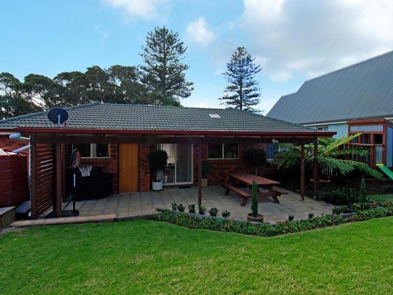 6 Elouera Street, Kiama NSW 2533