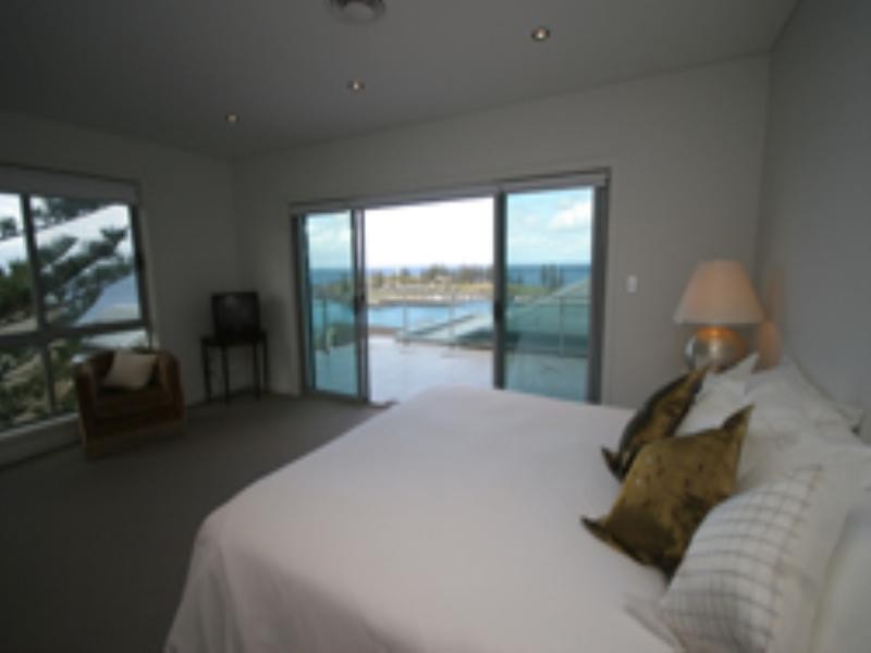 21 Pheasant Point Drive, Kiama NSW 2533