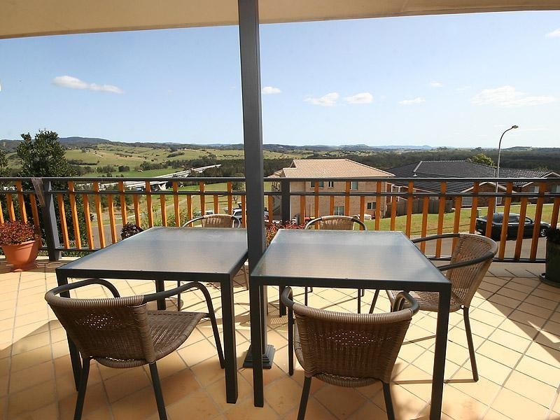 27 Henry Parkes Drive, Kiama Downs NSW 2533