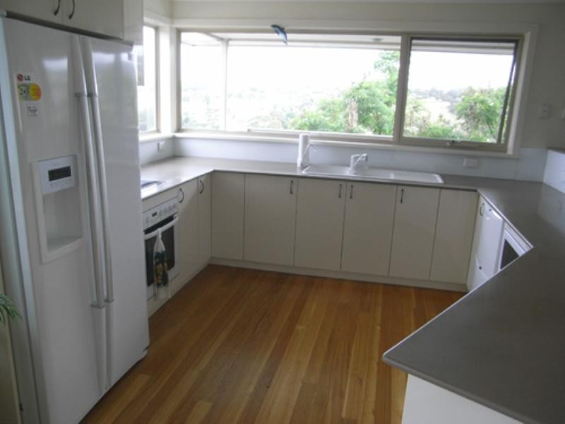 12 Kaleula Crescent, Kiama NSW 2533