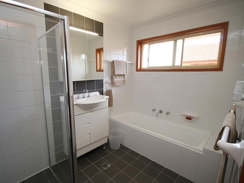 2/29 Tarrant Avenue, Kiama Downs NSW 2533