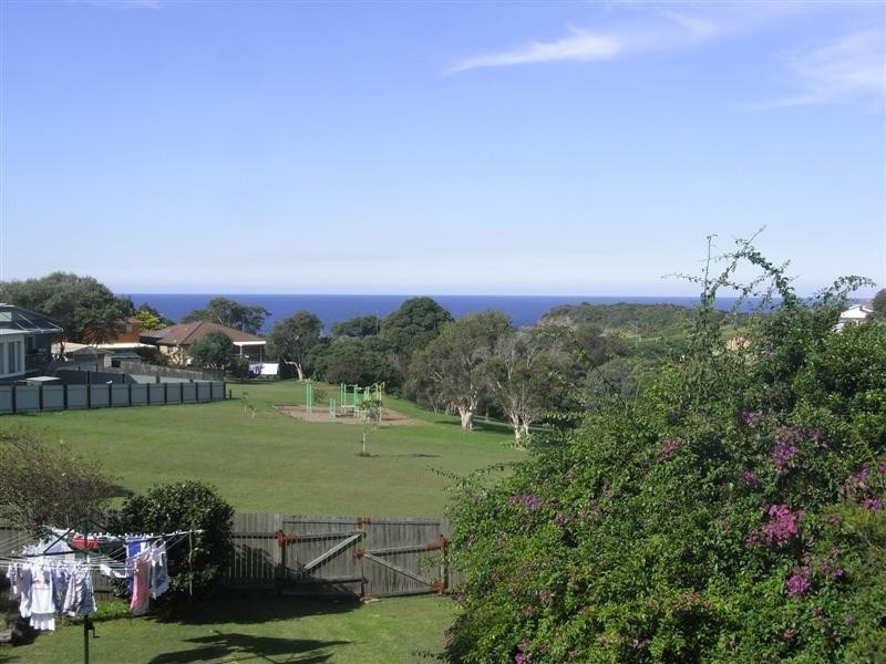 96 Riverside Drive, Kiama Downs NSW 2533