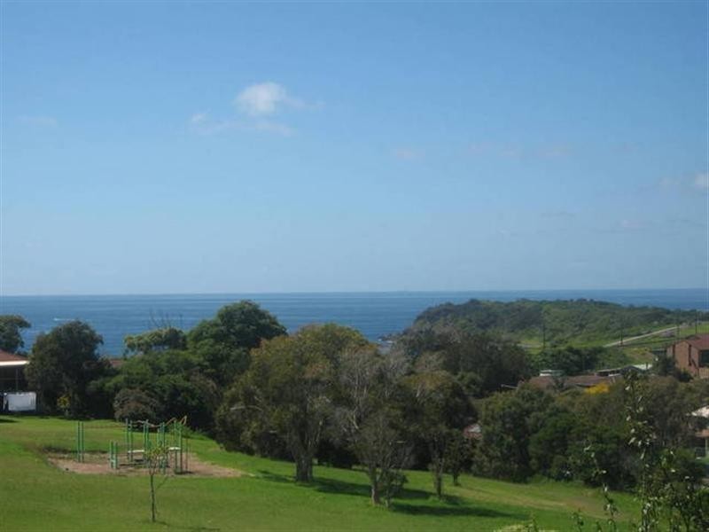 96 Riverside Drive, Kiama Downs NSW 2533