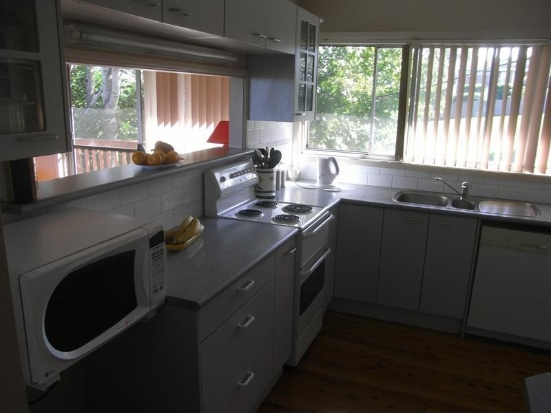96 Riverside Drive, Kiama Downs NSW 2533
