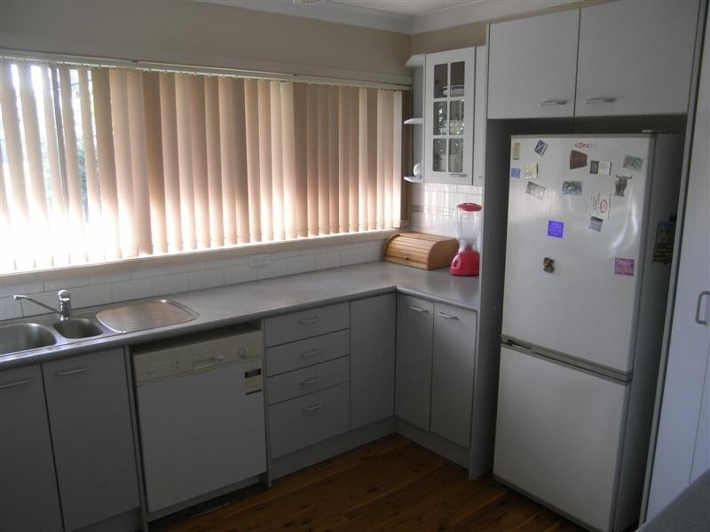 96 Riverside Drive, Kiama Downs NSW 2533