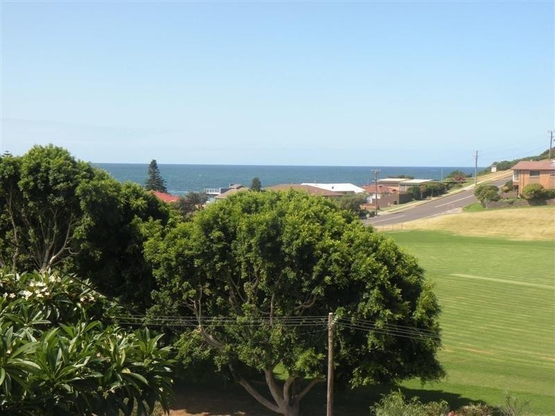 17 Allambie Crescent, Kiama NSW 2533