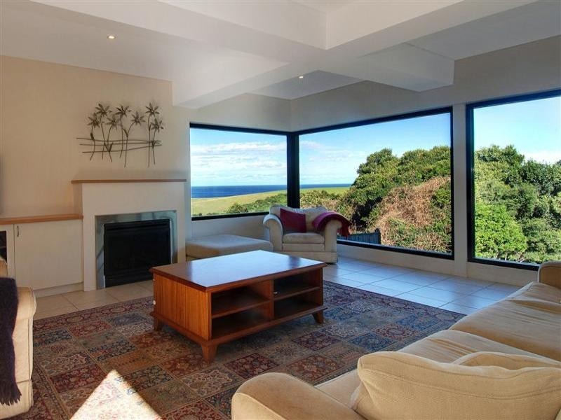 16 Anembo Crescent, Kiama Heights NSW 2533