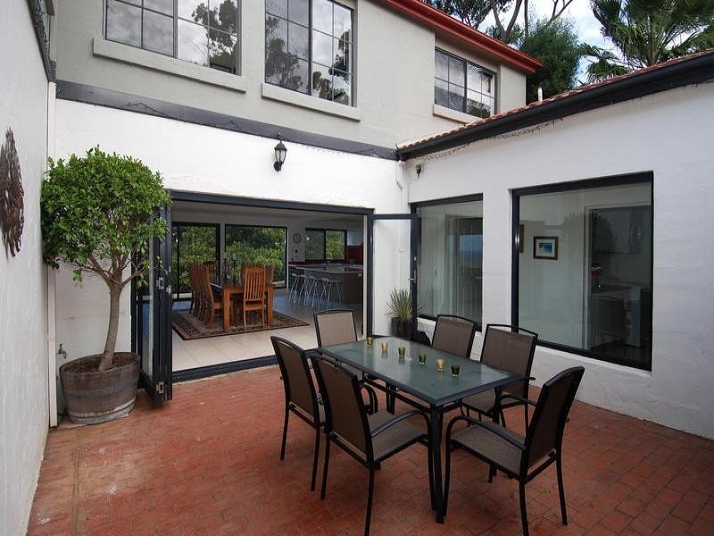 16 Anembo Crescent, Kiama Heights NSW 2533