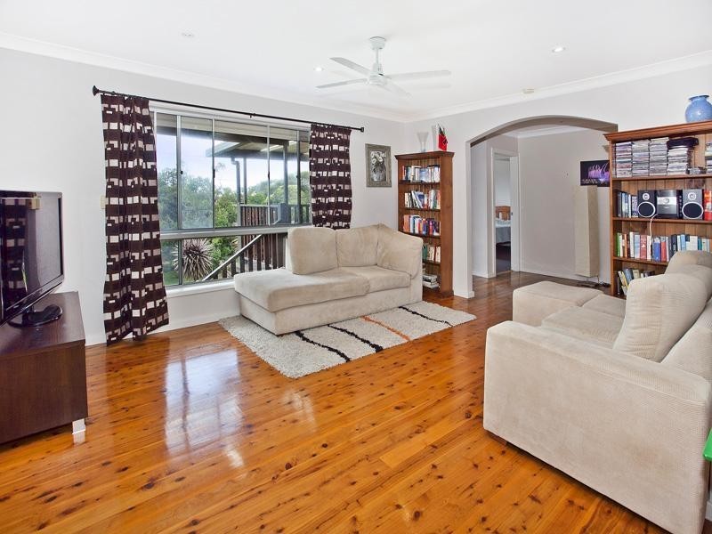 13 Flinders Avenue, Kiama Downs NSW 2533