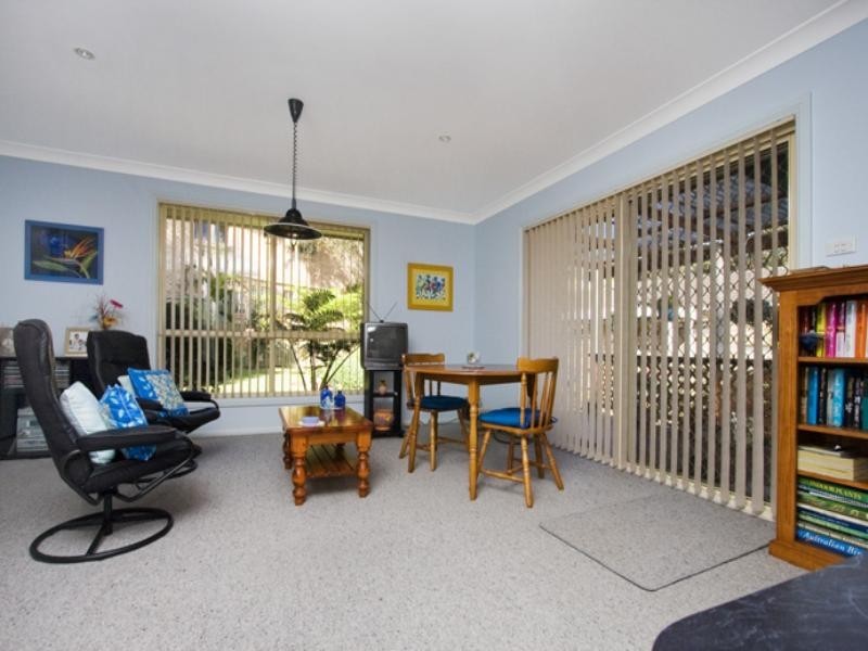 1 Henry Parkes Drive, Kiama Downs NSW 2533