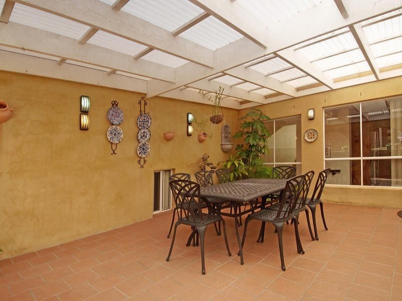 33 Ironbark Crescent, Kiama Downs NSW 2533