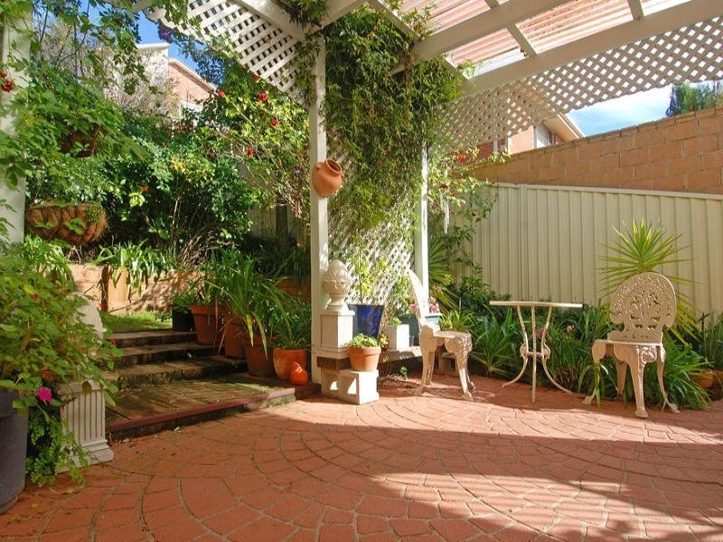 33 Ironbark Crescent, Kiama Downs NSW 2533