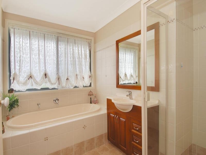 17 Danube Street, Kiama NSW 2533