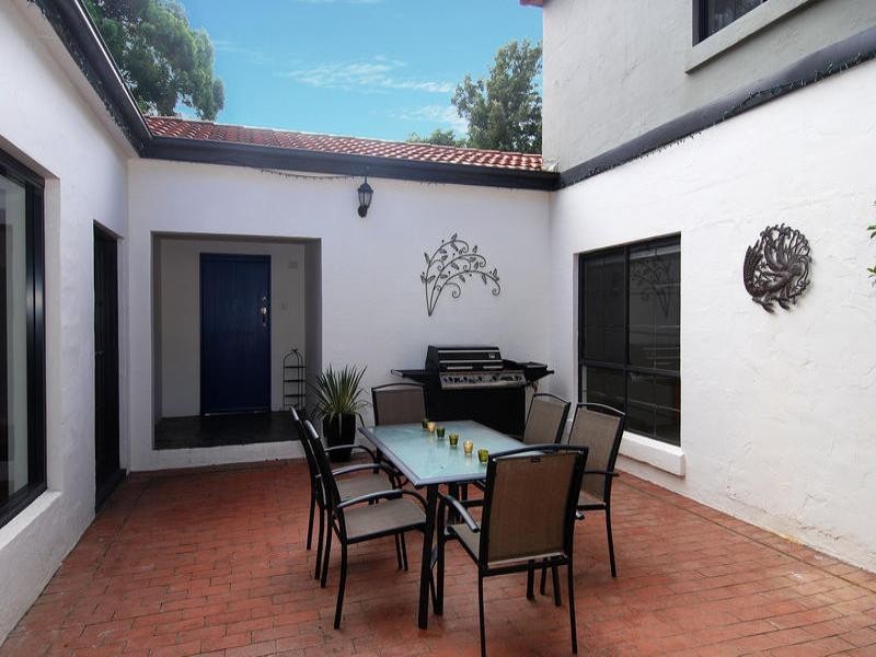 16 Anembo Crescent, Kiama NSW 2533