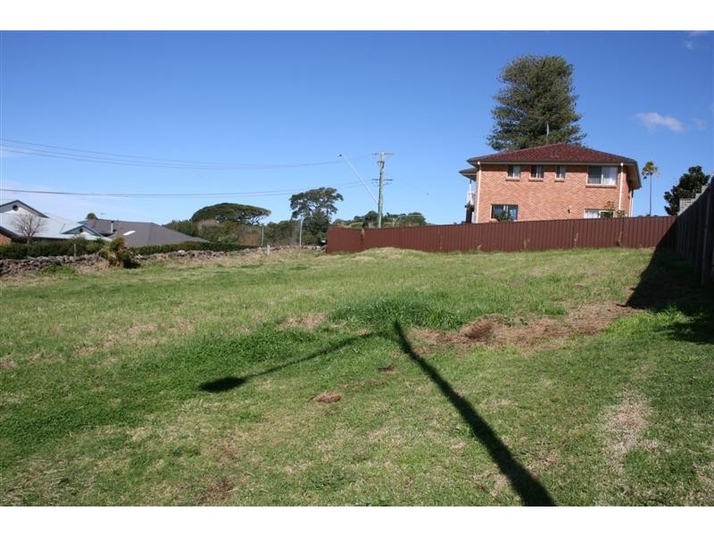 16 Price Avenue, Kiama NSW 2533