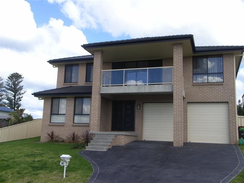 10 Price Avenue, Kiama NSW 2533