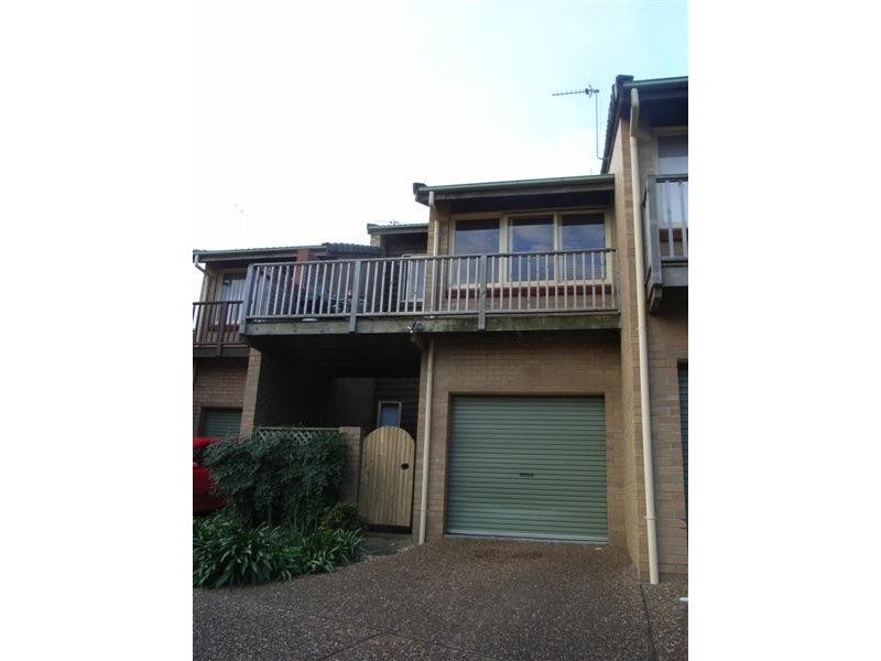 2/5 Meares Place, Kiama NSW 2533