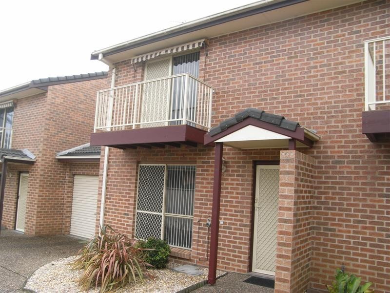 2/15 Jindabyne Road, Flinders NSW 2529