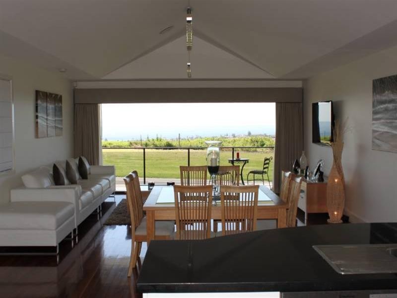 16 Cole Street, Kiama NSW 2533