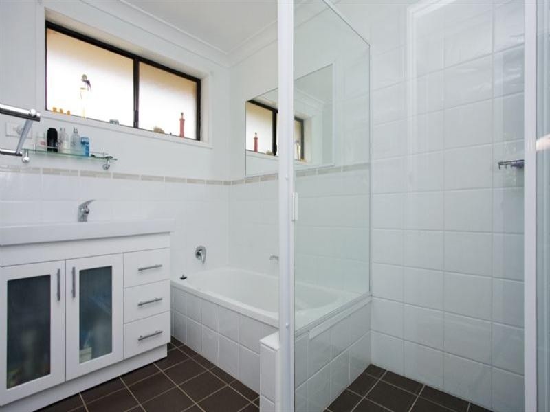 26 Hoskings Crescent, Kiama Downs NSW 2533