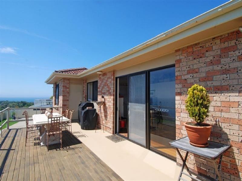 26 Cathedral Rocks Avenue, Kiama Downs NSW 2533