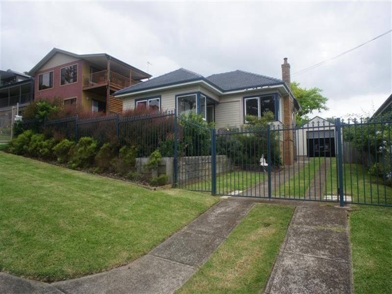 6 Hutchinson Street, Bombo NSW 2533