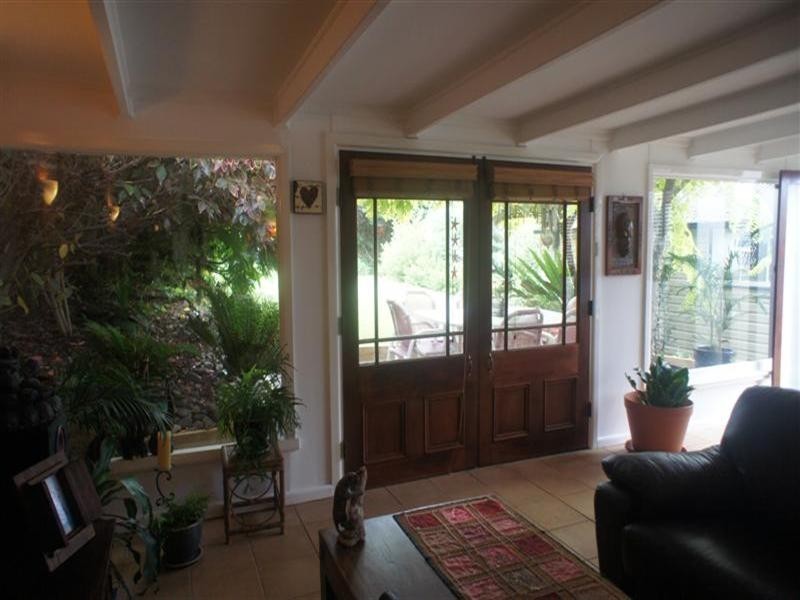 6 Hutchinson Street, Bombo NSW 2533