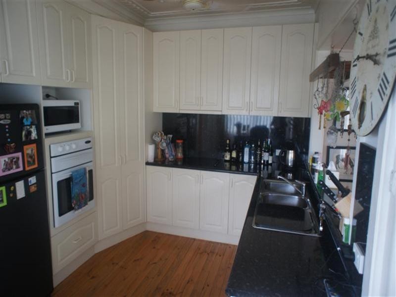 6 Hutchinson Street, Bombo NSW 2533