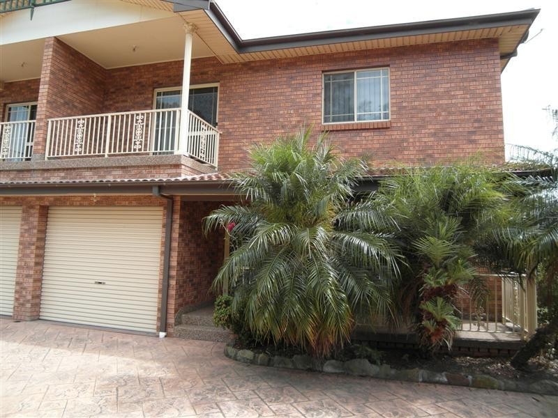 2/125B Koona Street, Albion Park Rail NSW 2527