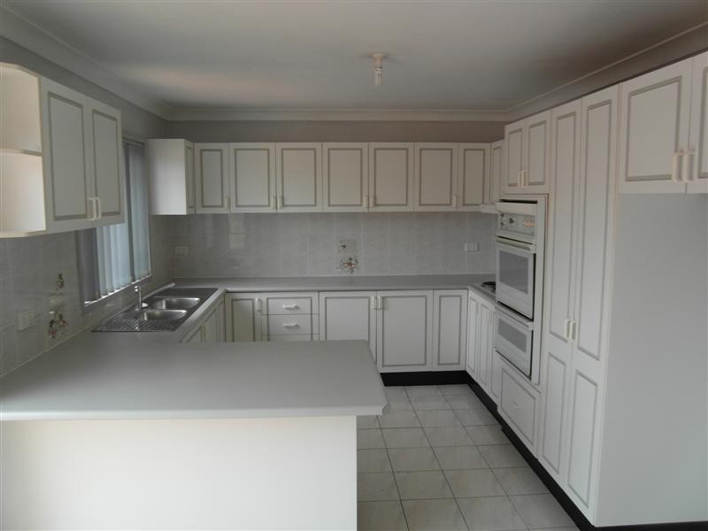 2/125B Koona Street, Albion Park Rail NSW 2527