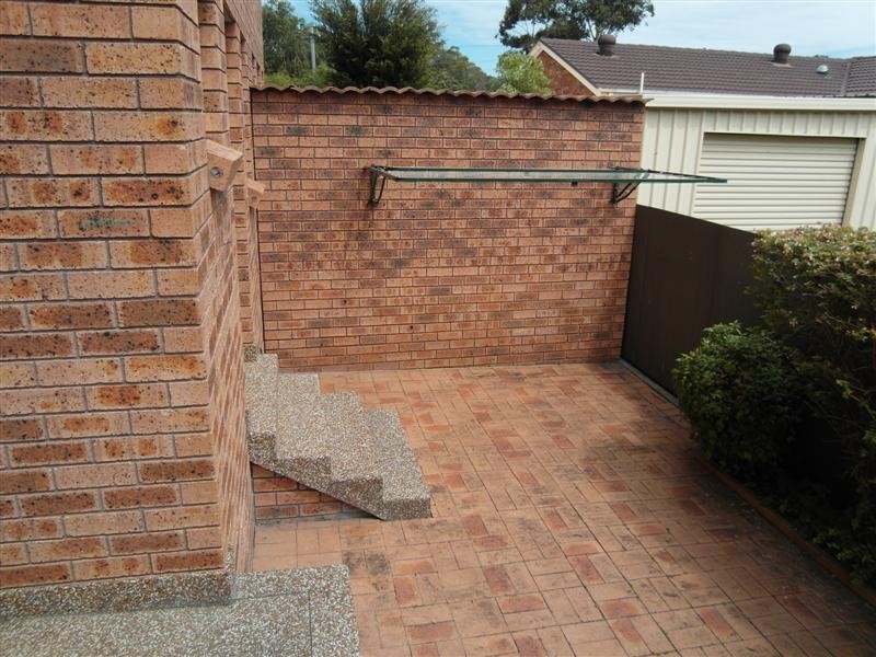 2/125B Koona Street, Albion Park Rail NSW 2527