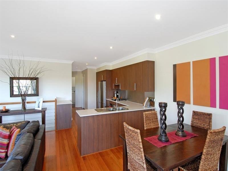 25 Farmer Street, Kiama NSW 2533