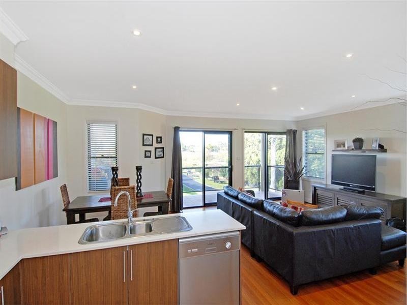 25 Farmer Street, Kiama NSW 2533