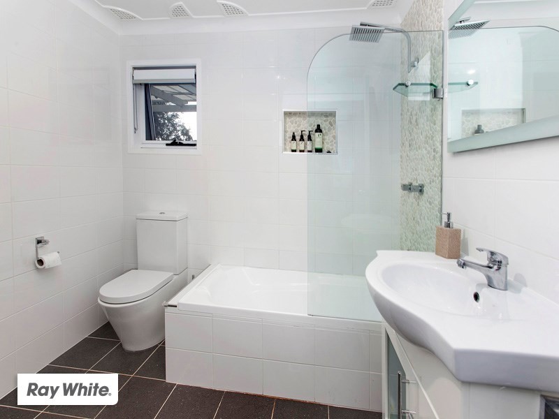 44 Kiarama Avenue, Kiama Downs NSW 2533