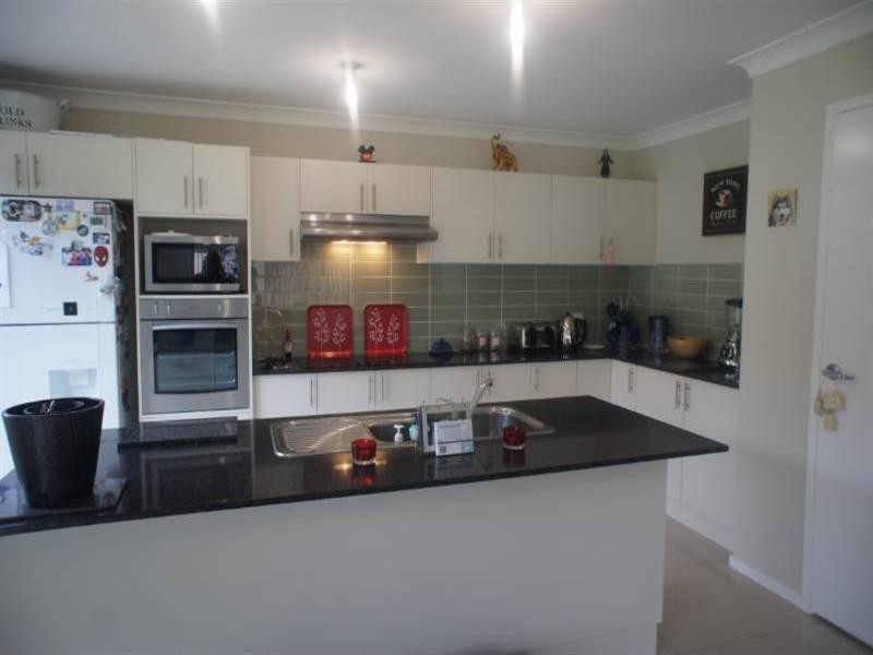 15 Eugene Street, Kiama NSW 2533