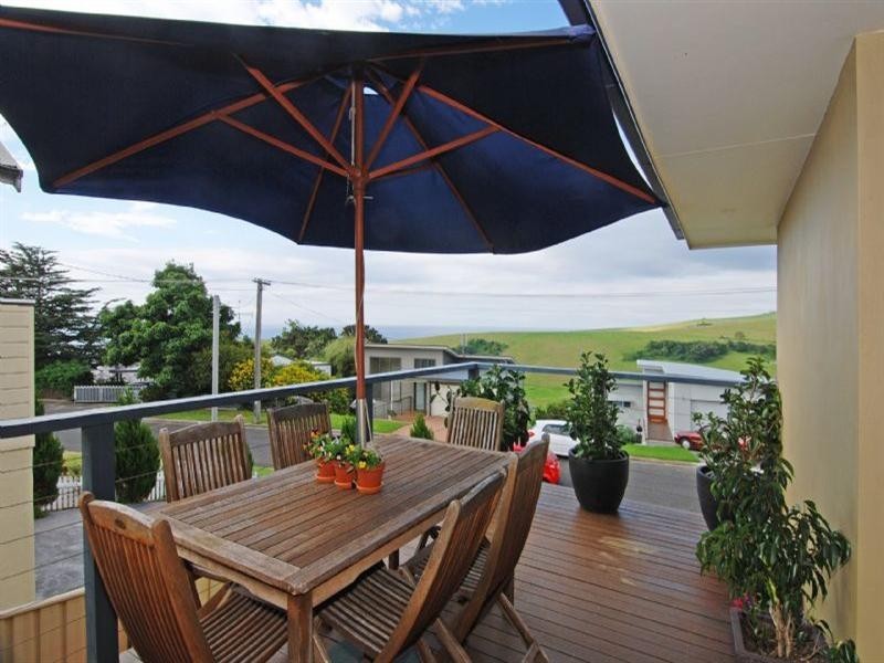 17 Anembo Crescent, Kiama Heights NSW 2533