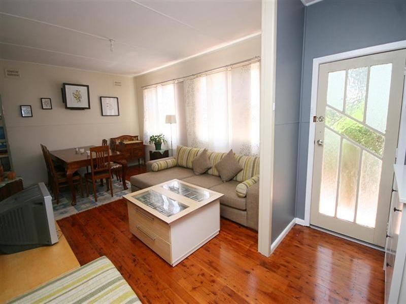 8 Marks Street, Kiama NSW 2533