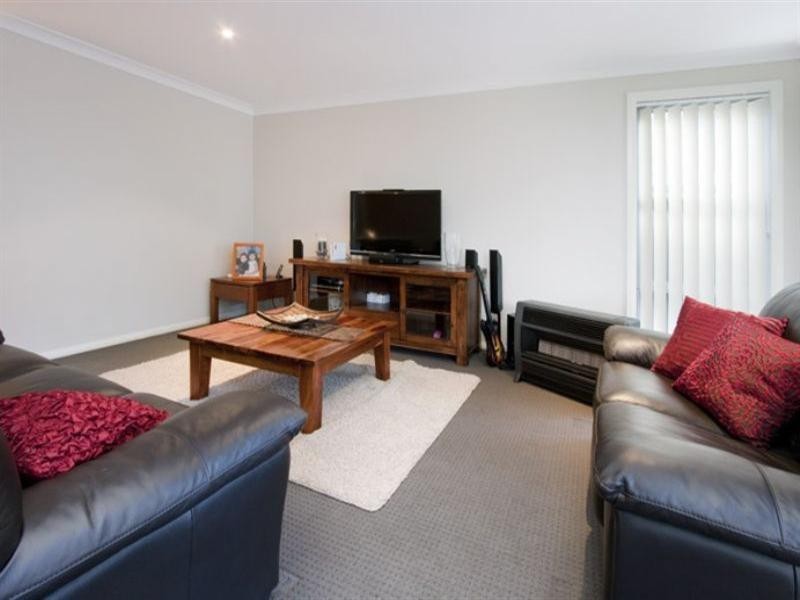 102 Whittaker Street, Flinders NSW 2529