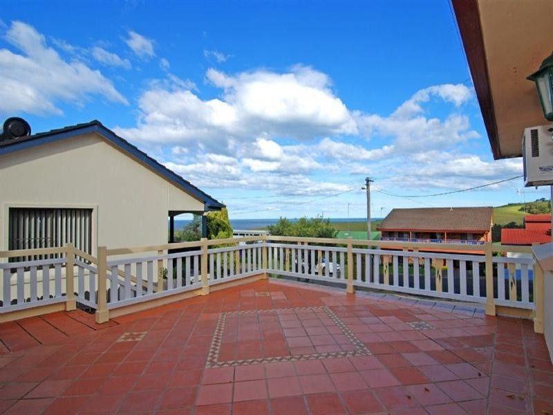 5 Anembo Crescent, Kiama Heights NSW 2533