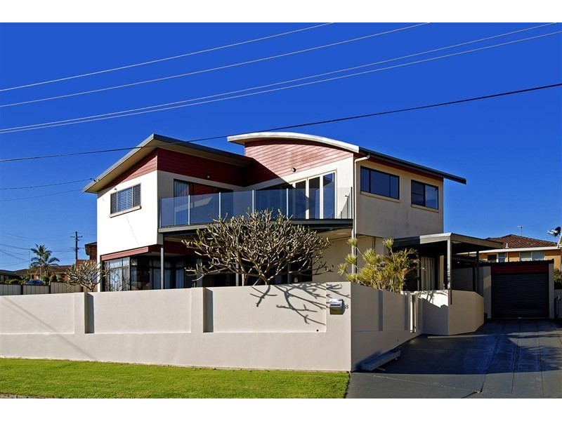 8 Holt Street, Kiama Downs NSW 2533