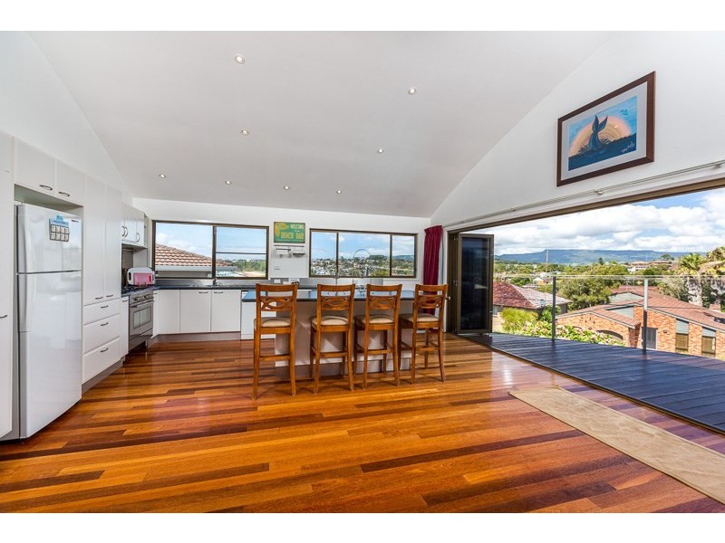 8 Holt Street, Kiama Downs NSW 2533