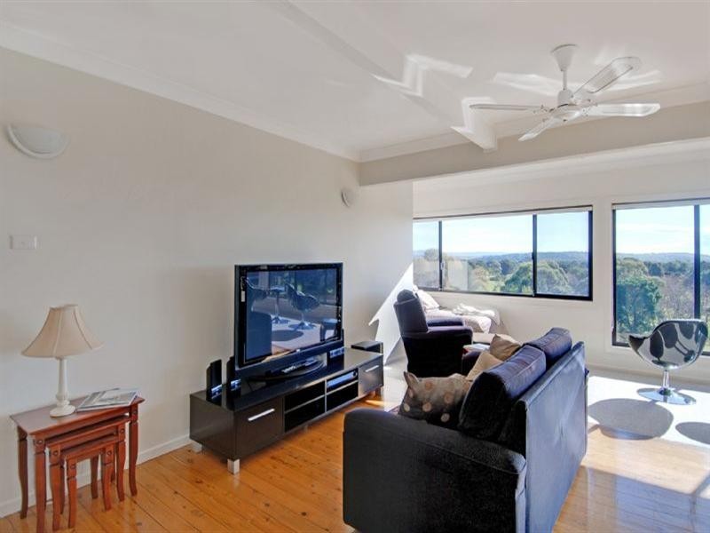 30 Golfers Parade, Kiama Downs NSW 2533